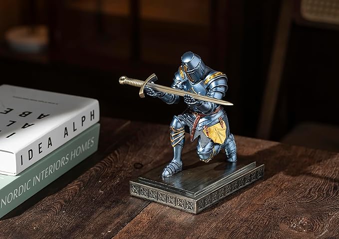NCQIXIAO Templar Vanguard Soldier Pen Holder Pencil Stand Desk Organizers and Accessories as Gift for Medieval Warrior Enthusiast (Blue)