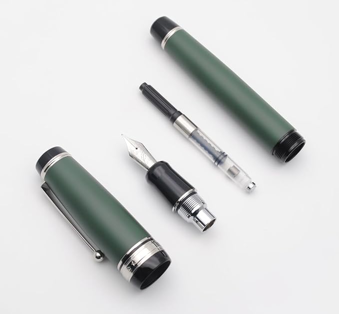 xixixiaozhu Metal Big Fountain Pen Set Medium Nib 0.7mm, Includes Ink Refill Converter, 5 Ink Cartridges & Gift Box (Medium Nib 0.7mm, Matte Green with Silvery Clip)