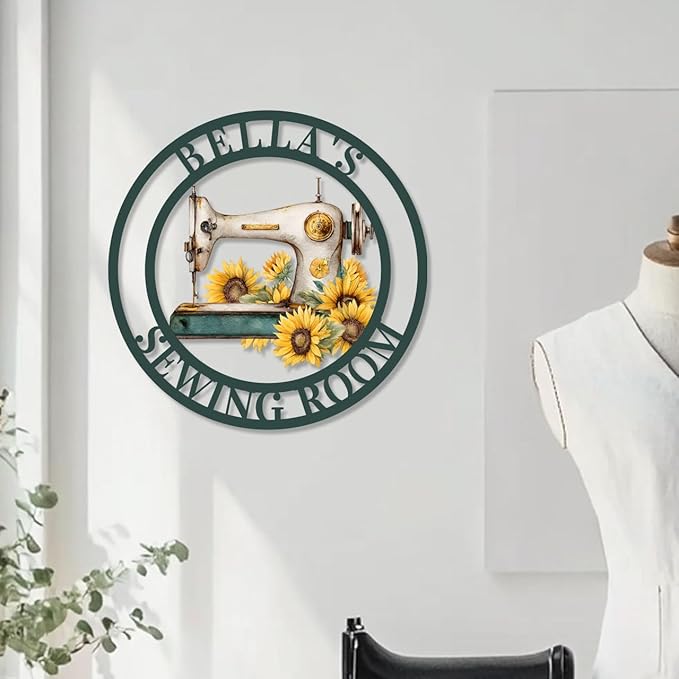 Custom Sewing Room Wall Decor Sign, Personalized Sunflower Sewing Machine Craft Room Sign Unique Home Decor Quilting Metal Wall Art, Customized Last Name Sign for Mom Grandma Nana Gift