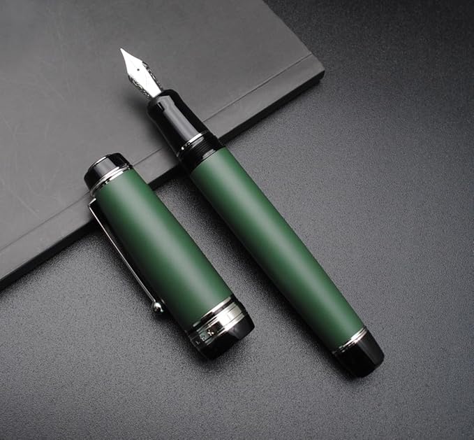 xixixiaozhu Metal Big Fountain Pen Set Medium Nib 0.7mm, Includes Ink Refill Converter, 5 Ink Cartridges & Gift Box (Medium Nib 0.7mm, Matte Green with Silvery Clip)