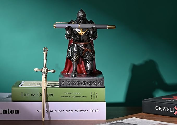 HDMbigmi King's Guard Leader Cloak Warrior Knight Pen Holder Mobile Phone Stand, Ornament Knight Statue, Pen Stand Paperweight for Office and Home (Iron)