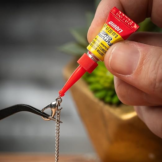 Super Glue Future Glue Liquid 6 Mini Single Use Tubes, Clear, Instant Bonding, Fast Dry, Professional Cyanoacrylate Adhesive, Great for Wood, Metal, Plastic, Crafts, Ceramic, and Toy Repairs