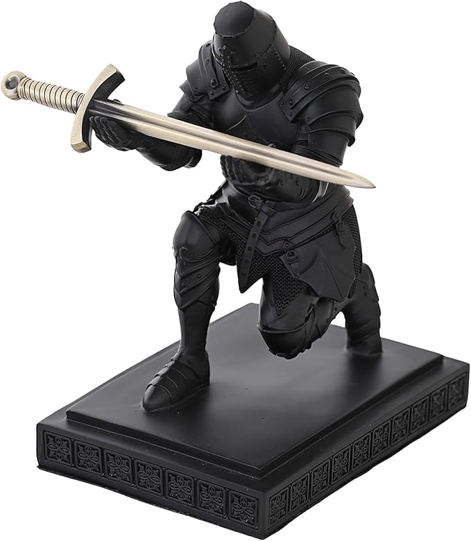 NCQIXIAO Templar Vanguard Soldier Pen Holder Pencil Stand Desk Organizers and Accessories as Gift for Medieval Warrior Enthusiast (Black)