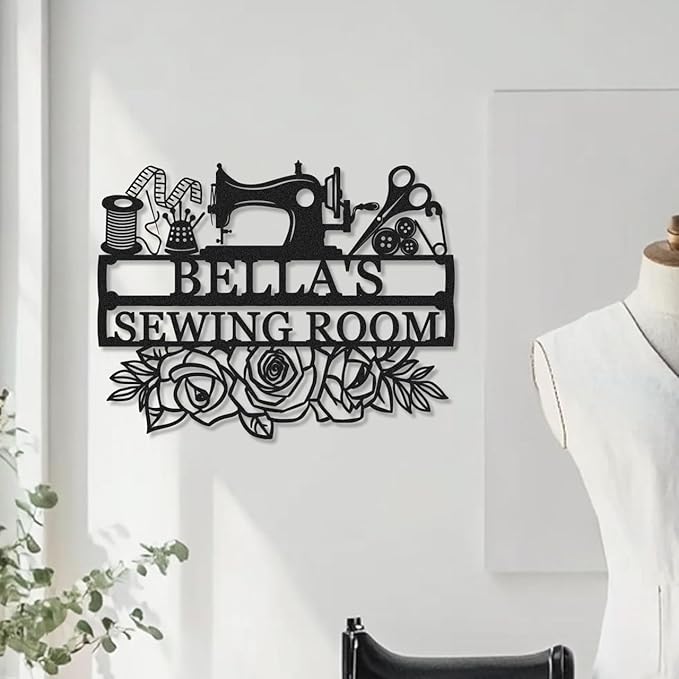 Personalized Name Sewing Room Sign, Custom Mom's Quilting Room Sign Sewing Metal Wall Art, Customized Rose Flowers Sewing Tools Craft Room Wall Decor Signs Grandma Mom Mothers Day Gift