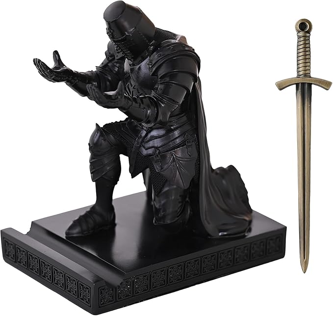 NCQIXIAO Medieval Templar Vanguard Officer Knight Pen Holder Pen Stand Desk Organizers and Accessories Resin Mobile Phone Stand as Gift for Office and Home Desk Organizer (Black)