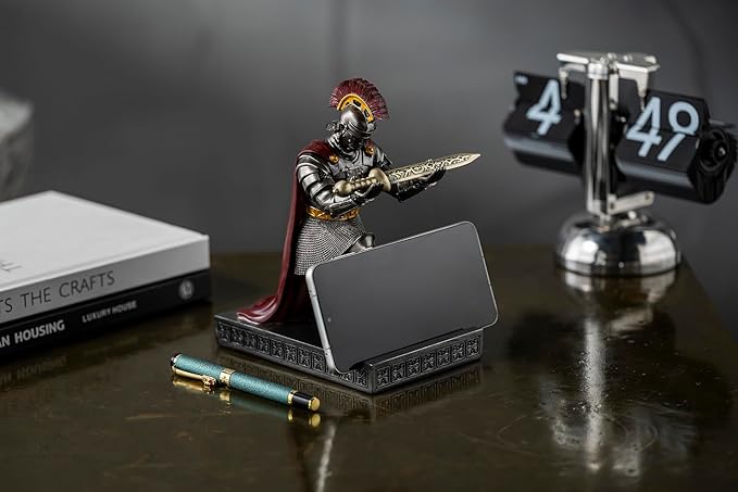 CYXStar Roman Praetorian Prefect Warrior Knight Pen Holder Desk Ornament Resin Praetorian Guard Mobile Phone Stand Desk Accessories and Organizer for Office with a Letter Opener (Iron)