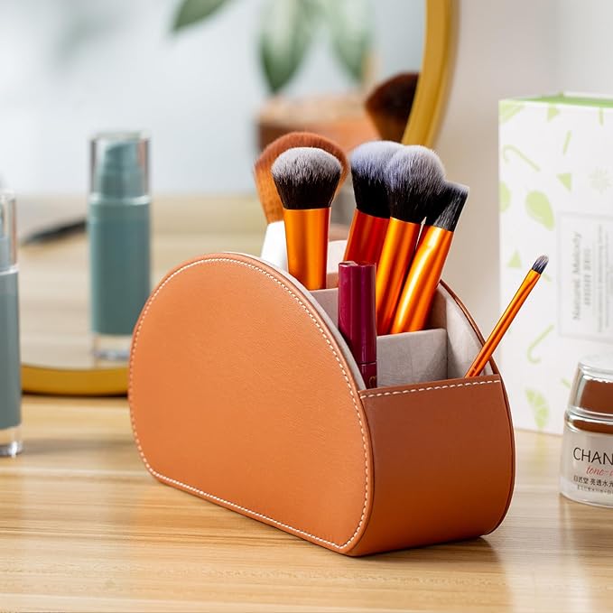 BONNY DODO Remote Control Holders Organizer Box with 5 Compartment PU Leather Multi-functional Office Desk Storage Caddy Store Tv Remote for Media Player,Brush,Pencil,Glassees&Office Supplies (Brown)