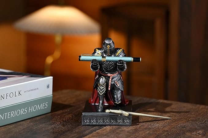 NCQIXIAO Medieval Templar Vanguard Officer Knight Pen Holder Pen Stand Desk Organizers and Accessories Resin Mobile Phone Stand as Gift for Office and Home Desk Organizer (Iron)
