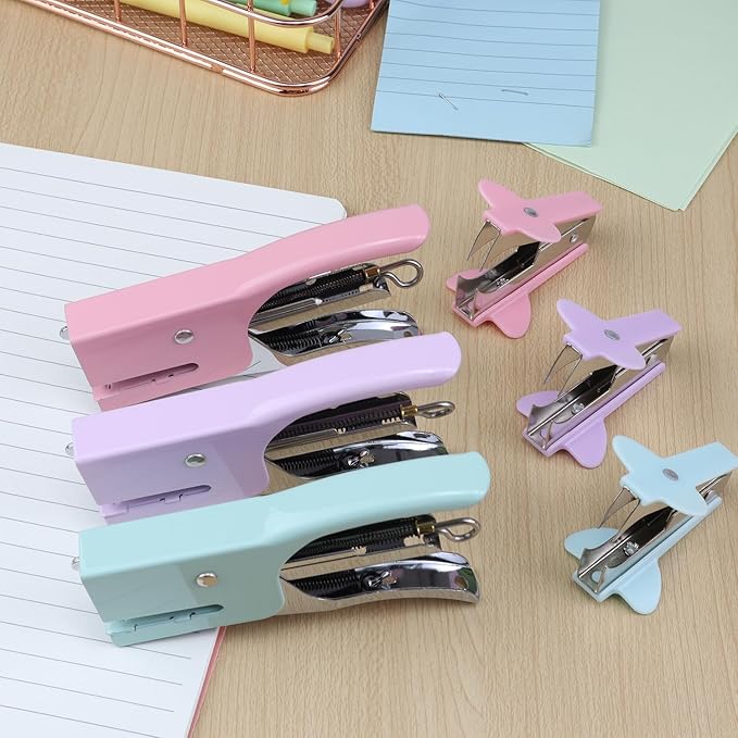 Aacehlh Small Hand-held Stapler Set, 15 Sheet Capacity, Includes 750Pcs Staples and A Staple Remover, Mini Desktop Stapler for Office, School, Home or Travel Use. (Pink)