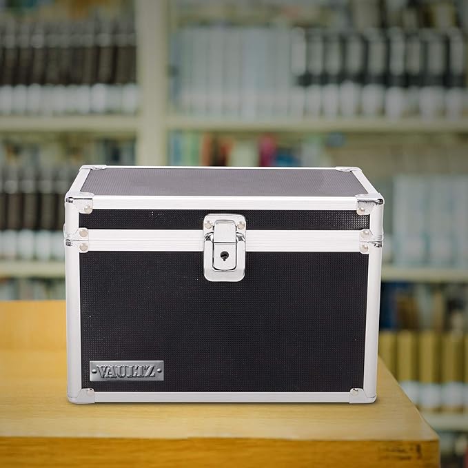 Vaultz Lockable Index Card Holder - Flash Card Organizer for Recipes, Passwords or Studying Holds 550 5x8 Notecards - Index Card Box Study Accessories, Black