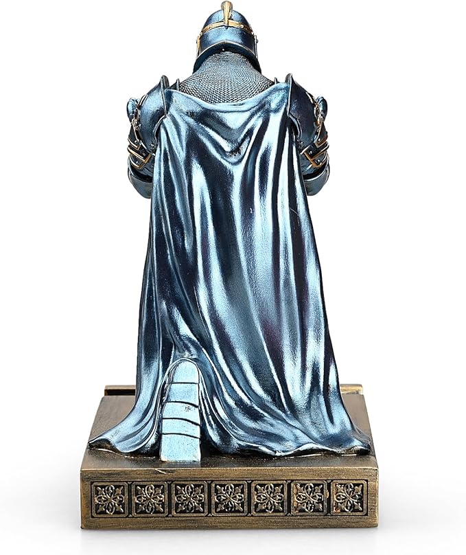 HDMbigmi King's Guard Leader Cloak Warrior Knight Pen Holder Mobile Phone Stand, Ornament Knight Statue, Pen Stand Paperweight for Office and Home (Blue)