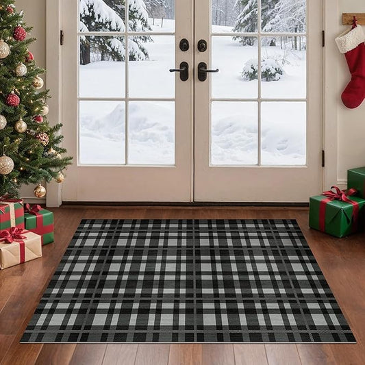 GENIMO Checkered Rug 27.5x44 inches Black and White Fine Plaid Outdoor Rug Buffalo Plaid Rugs Mat Fall Doormats Washable Rug for Front Porch Decor Indoor Entrance Patio Balcony Entryway