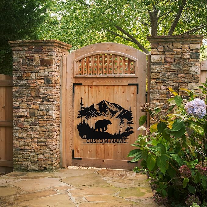 Custom Bear Metal Sign, Custom Bear Metal Wall Art Decor, Personalized Last Name Signs for Home, Rustic Farmhouse Black Wall Decor for Cabin, Bedroom, Living Room, Porch