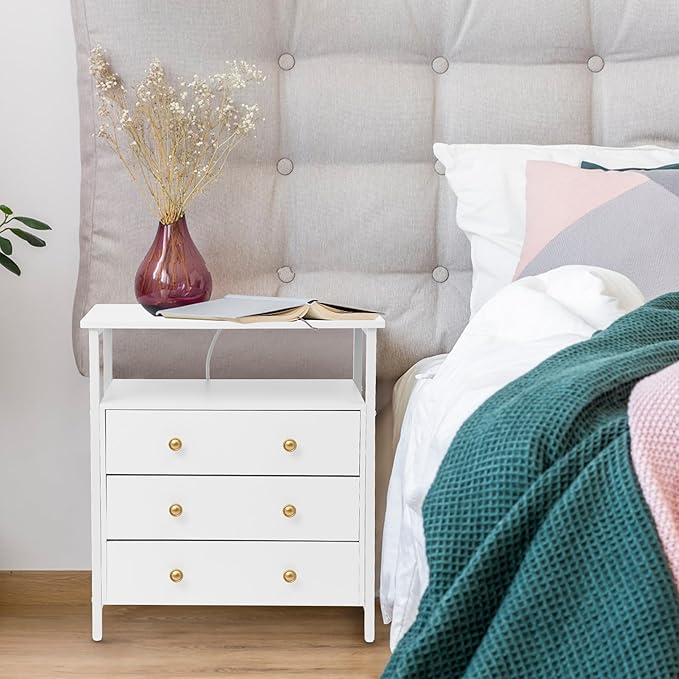 Edbuosy 3 Wooden Drawers Night Stand, 27 Inch Wide Nightstand with Charging Station and Adjustable Drawers, Small Dresser for Closet, Bedside Table for Living Room/Bedroom/Office, White.