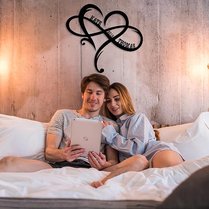 Personalized Valentines Metal Wall Sign, Custom Infinity Heart Love Couple Name Sign, Valentine's Wedding Gifts for Couples, Metal Engagement Sign, Home Decoration, Gift for Anniversary