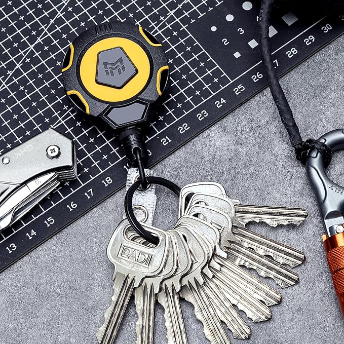 MNGARISTA Upgraded Heavy Duty Retractable Keychain with Belt Clip, 10 OZ Retraction, 31.5" Stainless Steel Cord, ID Badge Reel with Badge Strap and Key Ring